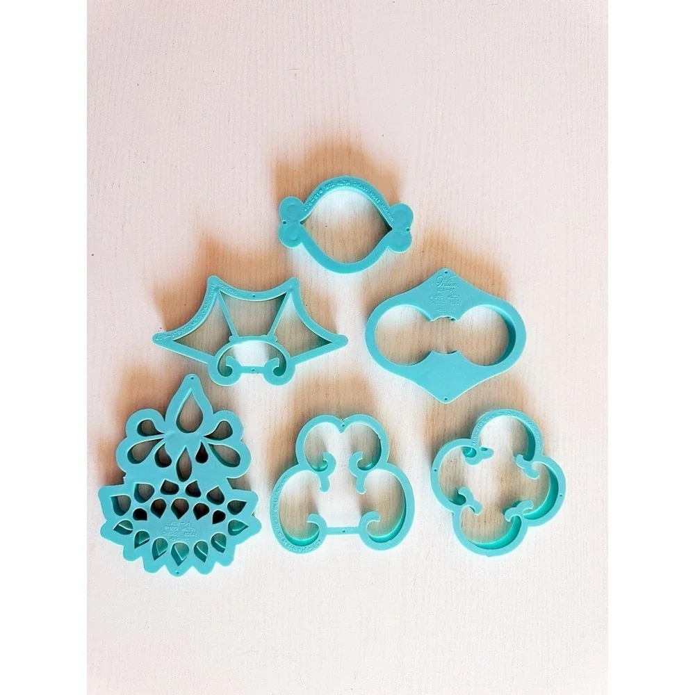 Wilton 1972 Teal Colored Cake Decorator Templates Or Fondue Cookie Cutters